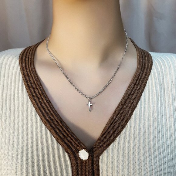 Jewelry - NEW Silver Clavicle Chain Double Cross Necklace